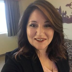 Meet your Posher, Jillian